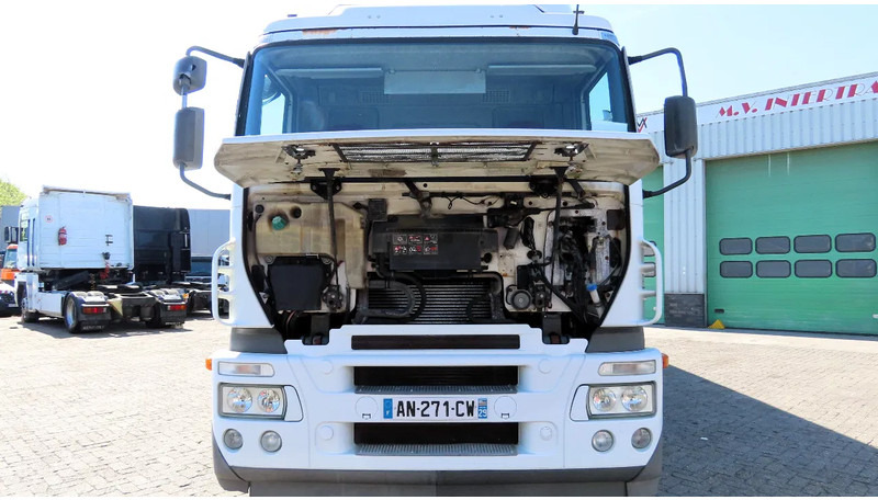 Camión caja cerrada Iveco Stralis 310 8.60m box! Manual gerabox, Great state: foto 6