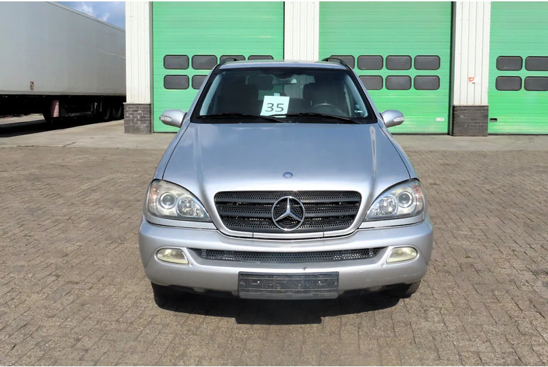 Mercedes-Benz M-Klasse ML ML 270. for export, 5 seats, real leather, Climate - SUV/ Todoterreno: foto 4 Mercedes-Benz M-Klasse ML ML 270. for export, 5 seats, real leather, Climate - SUV/ Todoterreno: foto 4