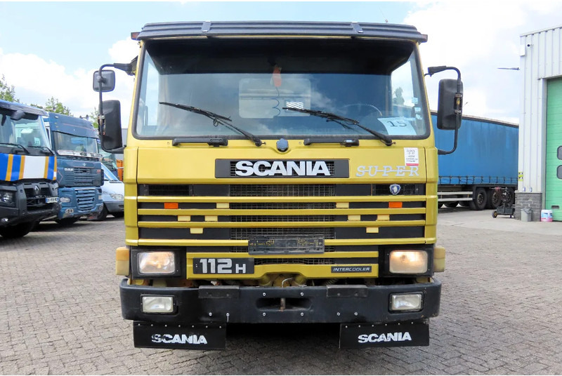 Scania 112 - 360 8x4, GREAT CONDITION! 100% VERY CLEAN - Camión volquete: foto 4 Scania 112 - 360 8x4, GREAT CONDITION! 100% VERY CLEAN - Camión volquete: foto 4