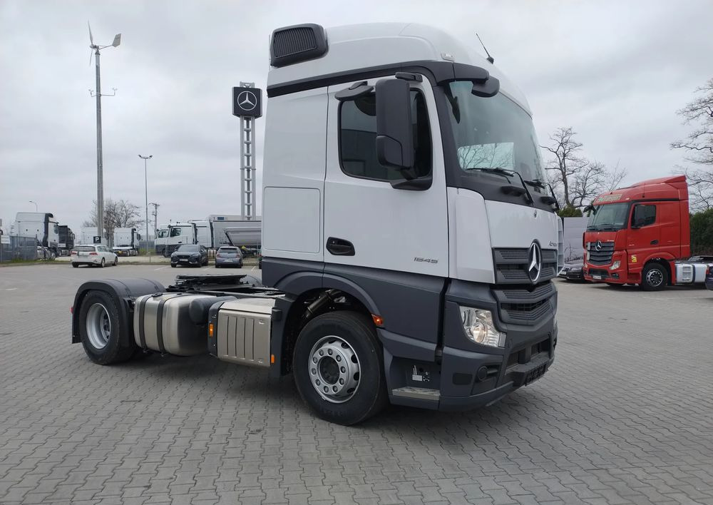 Mercedes-Benz Actros - Cabeza tractora: foto 2 Mercedes-Benz Actros - Cabeza tractora: foto 2