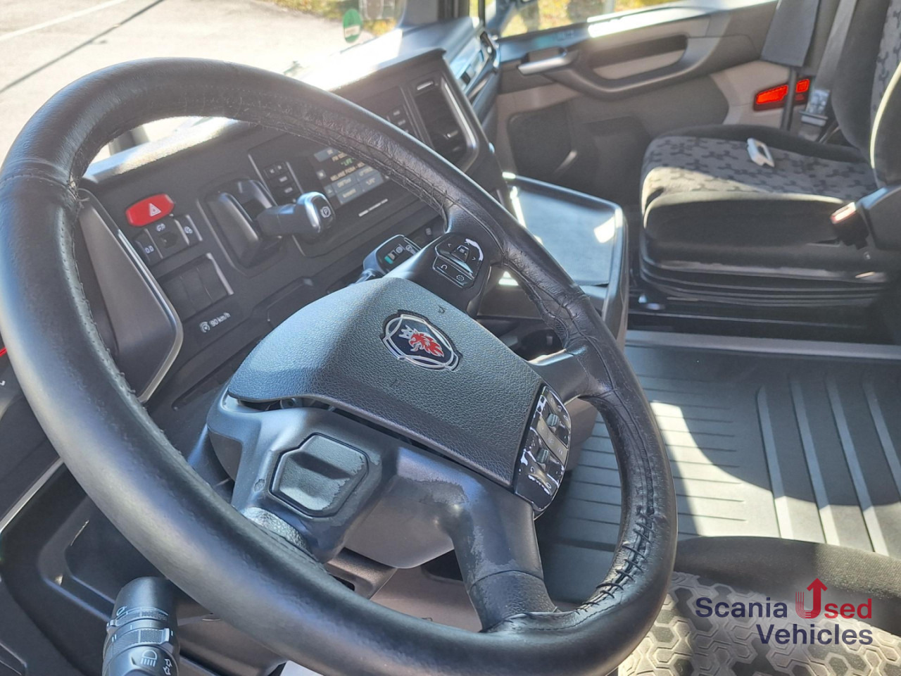 SCANIA R 450 A4x2EB Lowliner Smart 2 !! - Cabeza tractora: foto 4 SCANIA R 450 A4x2EB Lowliner Smart 2 !! - Cabeza tractora: foto 4