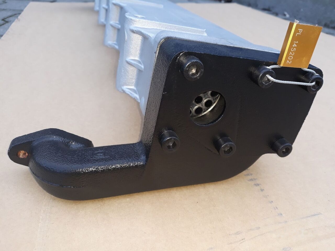 RECONDITIONED MAN EGR COOLER, EGR VALVE RECIRCULATOR MAN D20 D26 D28/4 D28/6 TGX TGM TGL MAN - Silenciador/ Sistema de escape para Camión: foto 5 RECONDITIONED MAN EGR COOLER, EGR VALVE RECIRCULATOR MAN D20 D26 D28/4 D28/6 TGX TGM TGL MAN - Silenciador/ Sistema de escape para Camión: foto 5