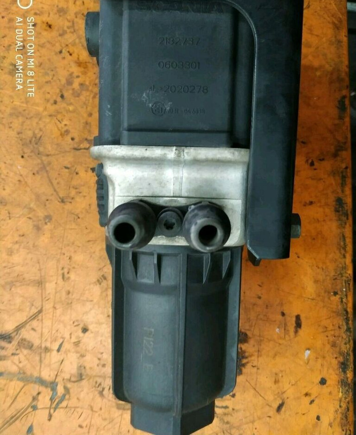 Scania 2182737 2549339 - Silenciador/ Sistema de escape para Camión: foto 3 Scania 2182737 2549339 - Silenciador/ Sistema de escape para Camión: foto 3