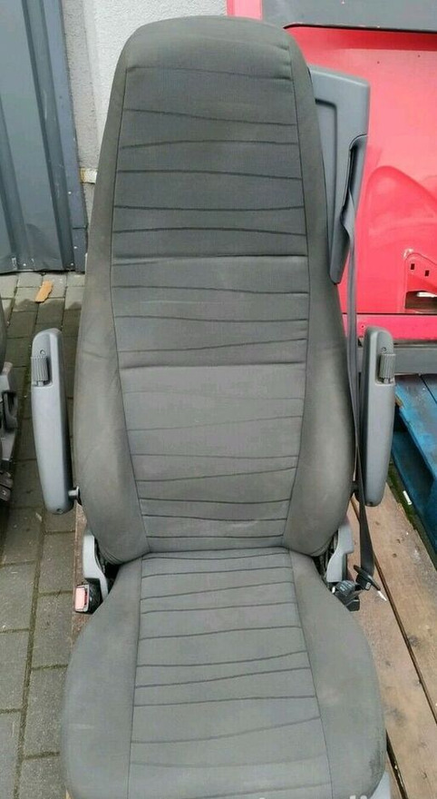 Scania PNEUMATIC , AIR , "PILOT " WITH LEFT ARMREST - Asiento para Camión: foto 1 Scania PNEUMATIC , AIR , "PILOT " WITH LEFT ARMREST - Asiento para Camión: foto 1