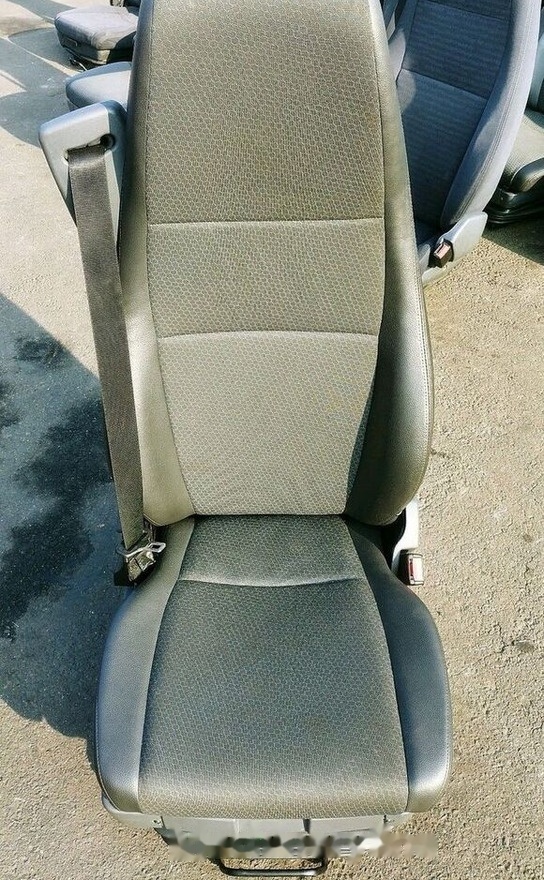 Scania PNEUMATIC DRIVERS RIGHT SIDE AIR - Asiento para Camión: foto 4 Scania PNEUMATIC DRIVERS RIGHT SIDE AIR - Asiento para Camión: foto 4