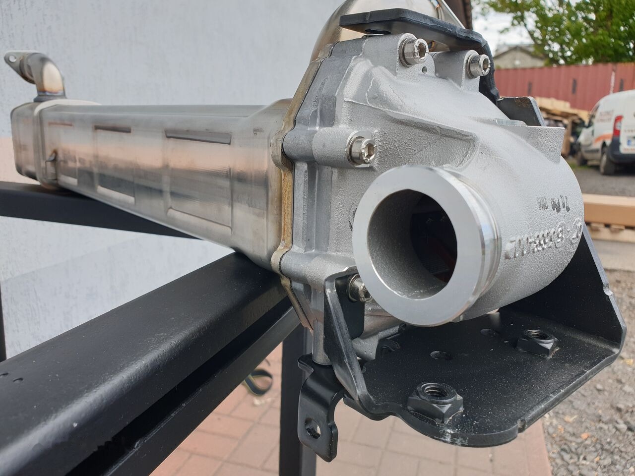 Enfriador EGR para Camión nuevo Volvo EGR COOLER, NEW OR RECONDITIONED 20722340   Volvo: foto 6