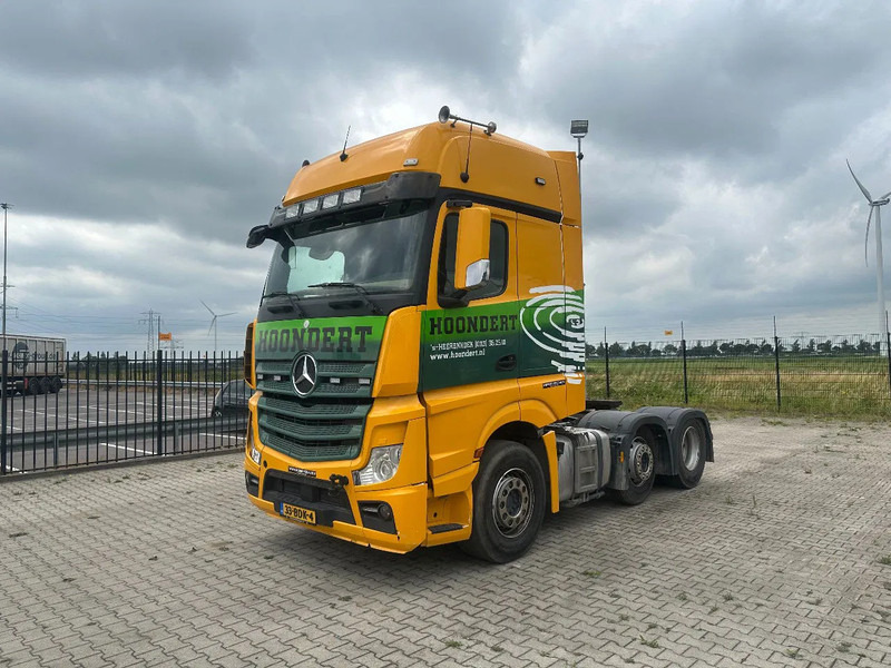 Mercedes-Benz Actros 2748 LS 6x2 BROKEN ENGINE / MOTOR SCHADEN / KAPOTTE MOTOR - Cabeza tractora: foto 1 Mercedes-Benz Actros 2748 LS 6x2 BROKEN ENGINE / MOTOR SCHADEN / KAPOTTE MOTOR - Cabeza tractora: foto 1