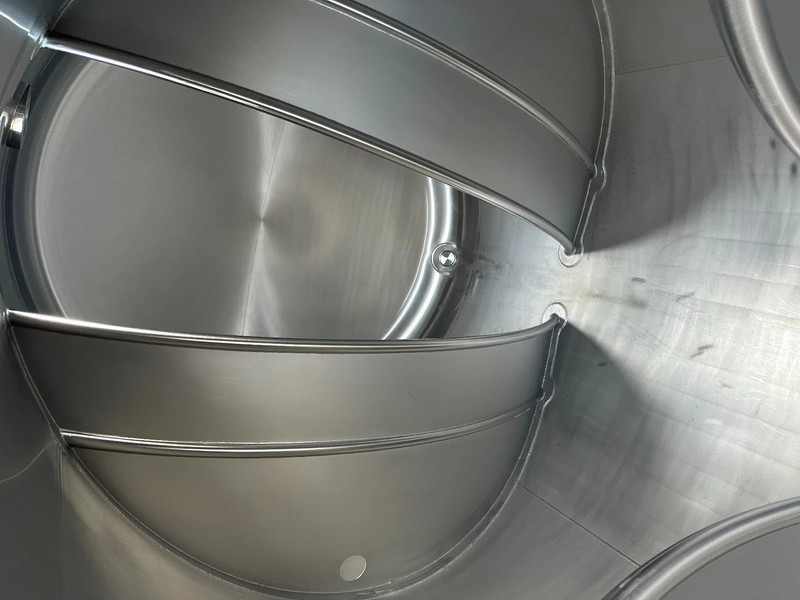 Tanque de almacenamiento para transporte de combustible SINGAMAS 20FT ISO, 26.000L/1-COMP/3 BAFFELS/3 manholes, ADR inspectio valid till: 07/2025: foto 19