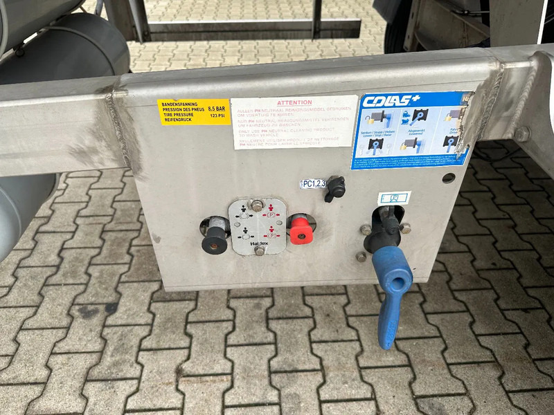 Semirremolque cisterna para transporte de alimentos Van Hool FOOD / RVS chassis / empty weight: 5.860kg / 29.500L / 1-comp.+ 1 baffel / discbrakes / NL / APK: 05/2026: foto 15