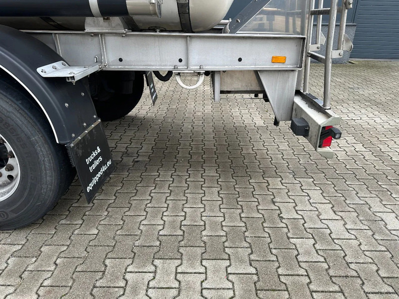 Semirremolque cisterna para transporte de alimentos Van Hool FOOD / RVS chassis / empty weight: 5.860kg / 29.500L / 1-comp.+ 1 baffel / discbrakes / NL / APK: 05/2026: foto 16