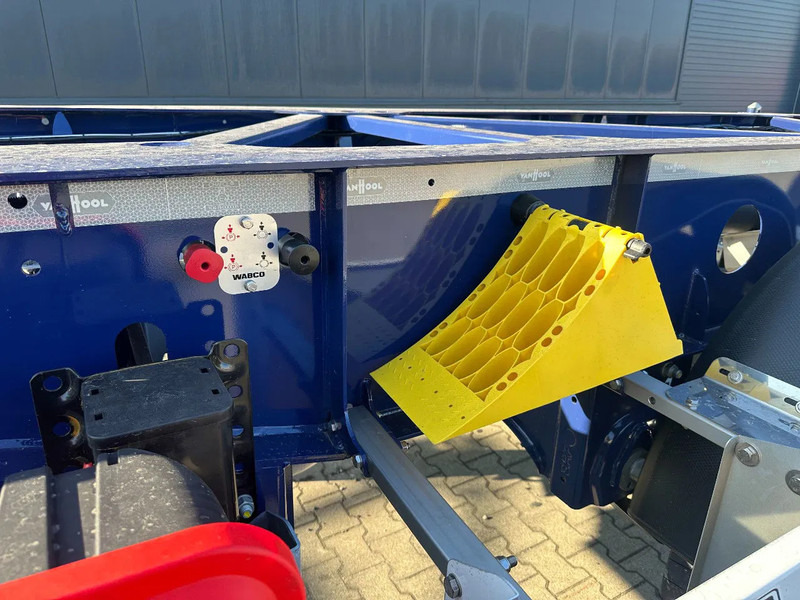 Semirremolque portacontenedore/ Intercambiable nuevo Van Hool NEW / DIRECT AVAILABLE 20FT ADR-CHASSIS, EMPTY WEIGHT: 3.300KG, DISCBRAKES, 3x available, ALU WHEELS: foto 20