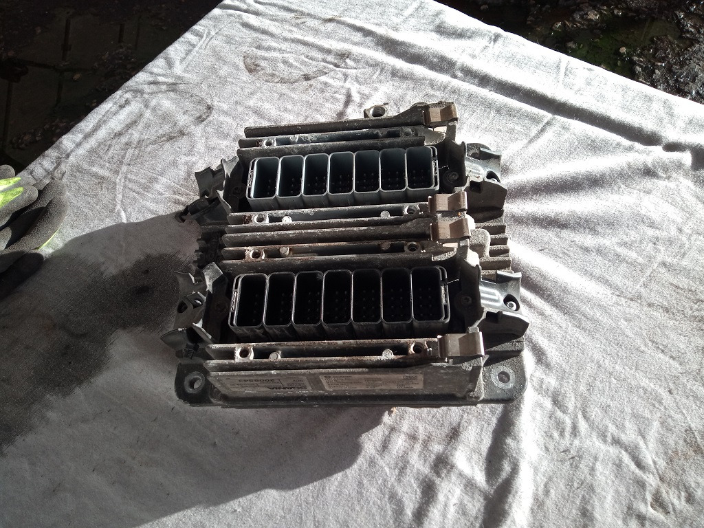 EDC Scania R440 DC1305 2006543 - Unidad de control para Camión: foto 2 EDC Scania R440 DC1305 2006543 - Unidad de control para Camión: foto 2