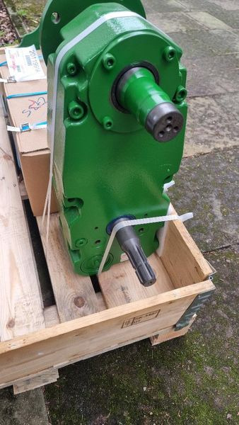 Zuidberg Frontzapfwelle zum John Deere 7R - Motor hidráulico para Maquinaria agrícola: foto 4 Zuidberg Frontzapfwelle zum John Deere 7R - Motor hidráulico para Maquinaria agrícola: foto 4