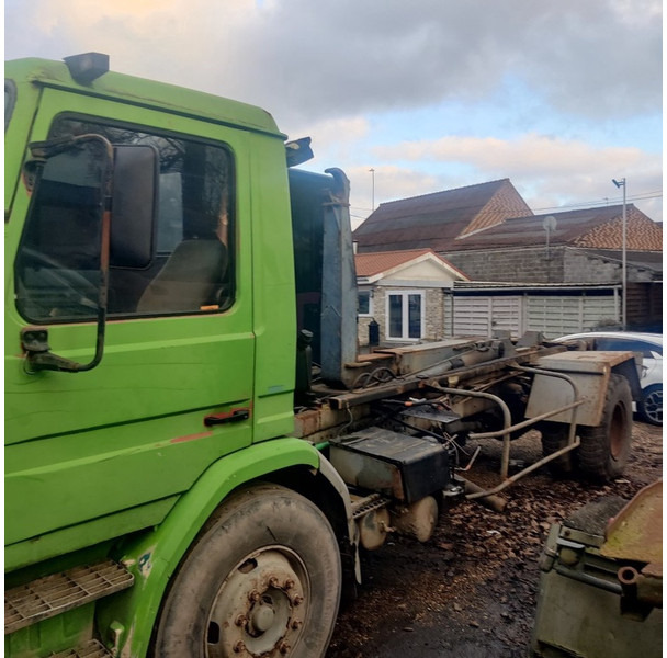 Scania 82-H - Camión portacontenedore/ Intercambiable: foto 2 Scania 82-H - Camión portacontenedore/ Intercambiable: foto 2