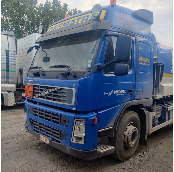 Volvo FM-400 - Camión cisterna: foto 1 Volvo FM-400 - Camión cisterna: foto 1