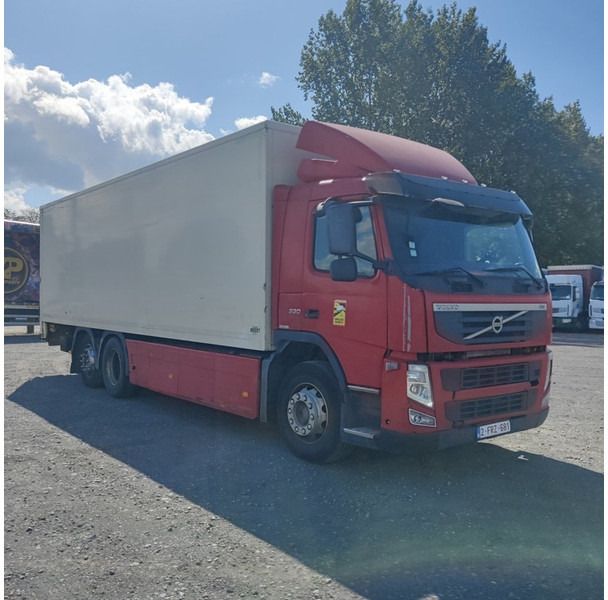 Volvo fm-330 - Camión caja cerrada: foto 3 Volvo fm-330 - Camión caja cerrada: foto 3