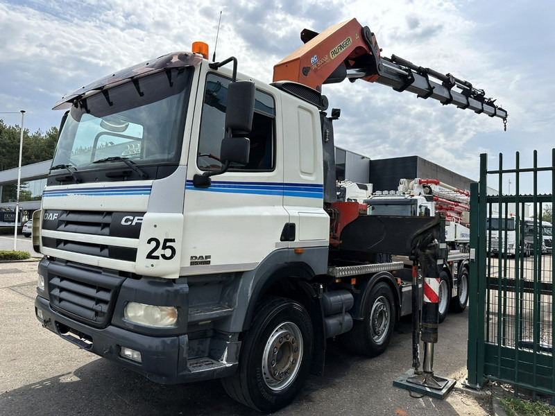 DAF CF 85.480 8x4 + CRANE PALFINGER PK90002 F (7x) - MANUAL ZF - RETARDER - BIG AXLES / HUB REDUCTION - STEEL SPRING - Camión grúa: foto 4 DAF CF 85.480 8x4 + CRANE PALFINGER PK90002 F (7x) - MANUAL ZF - RETARDER - BIG AXLES / HUB REDUCTION - STEEL SPRING - Camión grúa: foto 4