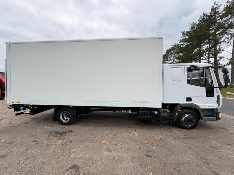 Iveco EUROCARGO 80E18 CLOSED BOX 6m00 x 2m49 x 2m37 - EURO 5 - *176.000km* - TAILLIFT - MANUAL - BE TRUCK - Camión caja cerrada: foto 4 Iveco EUROCARGO 80E18 CLOSED BOX 6m00 x 2m49 x 2m37 - EURO 5 - *176.000km* - TAILLIFT - MANUAL - BE TRUCK - Camión caja cerrada: foto 4