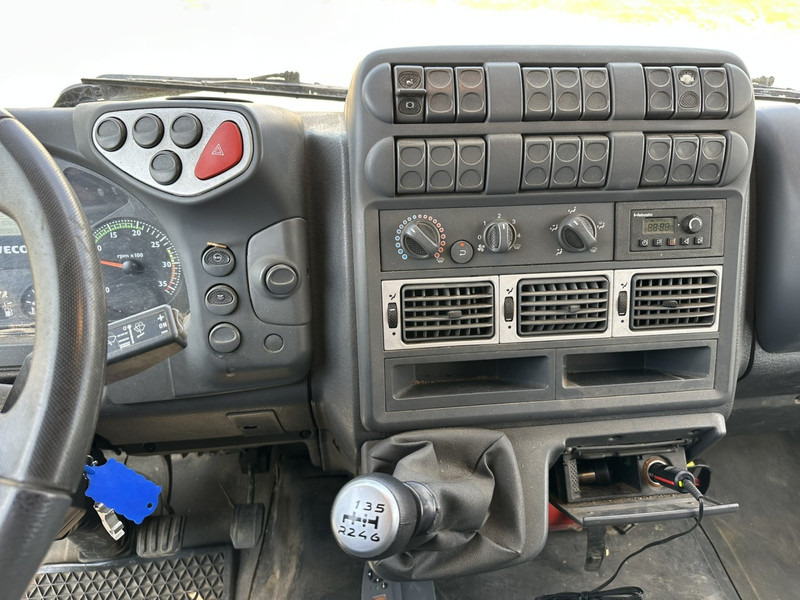 Camión caja cerrada Iveco EUROCARGO 80E18 CLOSED BOX 6m00 x 2m49 x 2m37 - EURO 5 - *176.000km* - TAILLIFT - MANUAL - BE TRUCK: foto 10