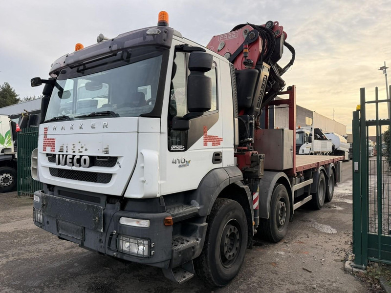 Iveco TRAKKER 410 8x4 + 32m! KRAN FASSI F800 6x + FLY-JIB 6x + WINCH - MANUAL ZF - CURSOR 13 - *183.000km* - BIG AXLES / HUB REDUCTION - BE TRUCK - Camión caja abierta, Camión grúa: foto 4 Iveco TRAKKER 410 8x4 + 32m! KRAN FASSI F800 6x + FLY-JIB 6x + WINCH - MANUAL ZF - CURSOR 13 - *183.000km* - BIG AXLES / HUB REDUCTION - BE TRUCK - Camión caja abierta, Camión grúa: foto 4