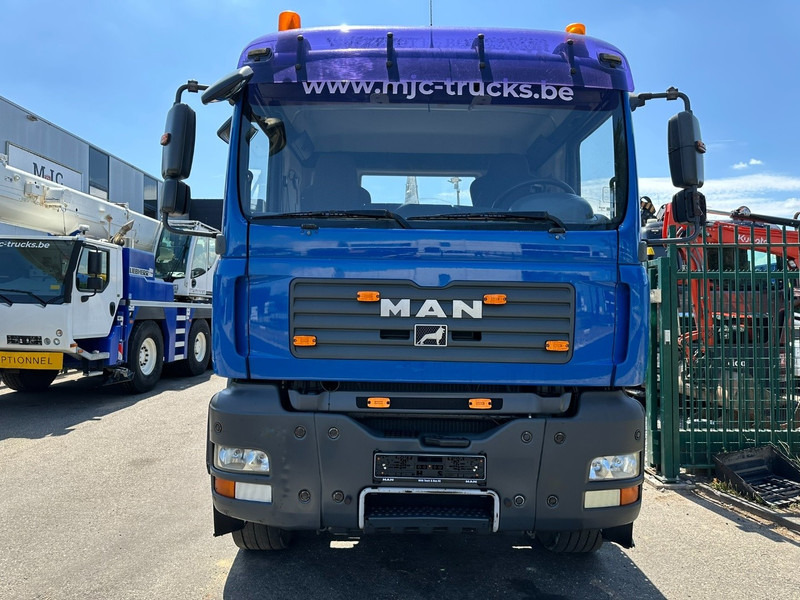 MAN TGA 33.400 6X4 HOOKLIFT AJK NHS20-4930mm - WB 3m60 - MANUAL ZF - STEEL SPRING / BLATT - BIG AXLES / AP ACHSEN - Camión multibasculante: foto 2 MAN TGA 33.400 6X4 HOOKLIFT AJK NHS20-4930mm - WB 3m60 - MANUAL ZF - STEEL SPRING / BLATT - BIG AXLES / AP ACHSEN - Camión multibasculante: foto 2