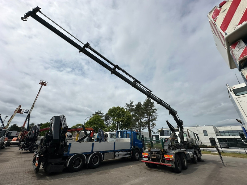 Renault C460 8x4 HOOKLIFT + CRANE HIAB 288 E-6 HIDUO - RADIO - 5/6 F - STEEL SPRING / HUB REDUCTION - Camión multibasculante, Camión grúa: foto 4 Renault C460 8x4 HOOKLIFT + CRANE HIAB 288 E-6 HIDUO - RADIO - 5/6 F - STEEL SPRING / HUB REDUCTION - Camión multibasculante, Camión grúa: foto 4