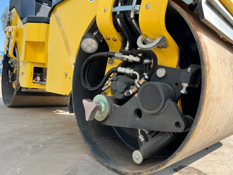 Rodillo nuevo Bomag BW 100 AD-5: foto 9