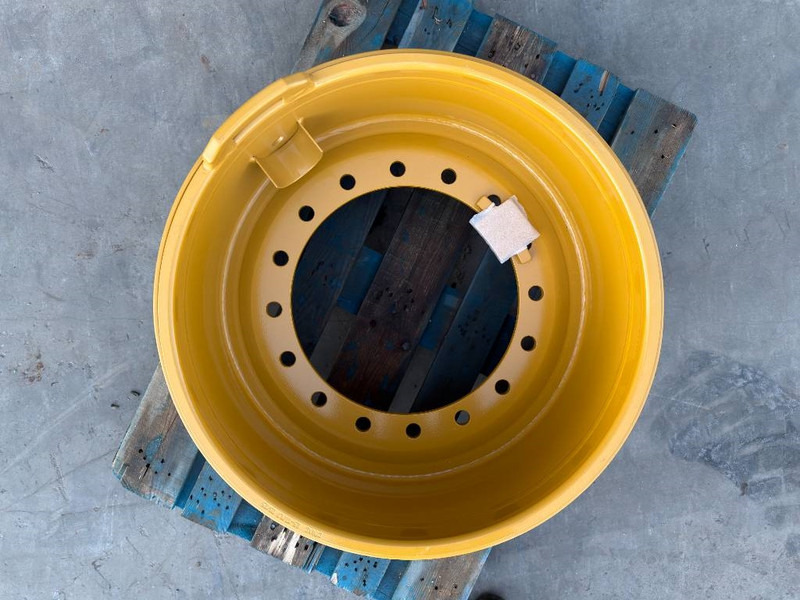 Cat 17.00-25/1.7 RIM for 20.5 x 25 - CAT 938M - Neumáticos y llantas para Maquinaria de construcción: foto 2 Cat 17.00-25/1.7 RIM for 20.5 x 25 - CAT 938M - Neumáticos y llantas para Maquinaria de construcción: foto 2