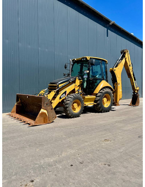 Cat 423E - Minicargadora: foto 1 Cat 423E - Minicargadora: foto 1