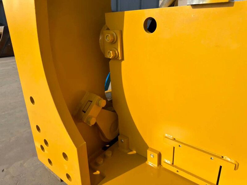 Cat D8R Multi Shank Ripper - Implemento para Maquinaria de construcción: foto 4 Cat D8R Multi Shank Ripper - Implemento para Maquinaria de construcción: foto 4