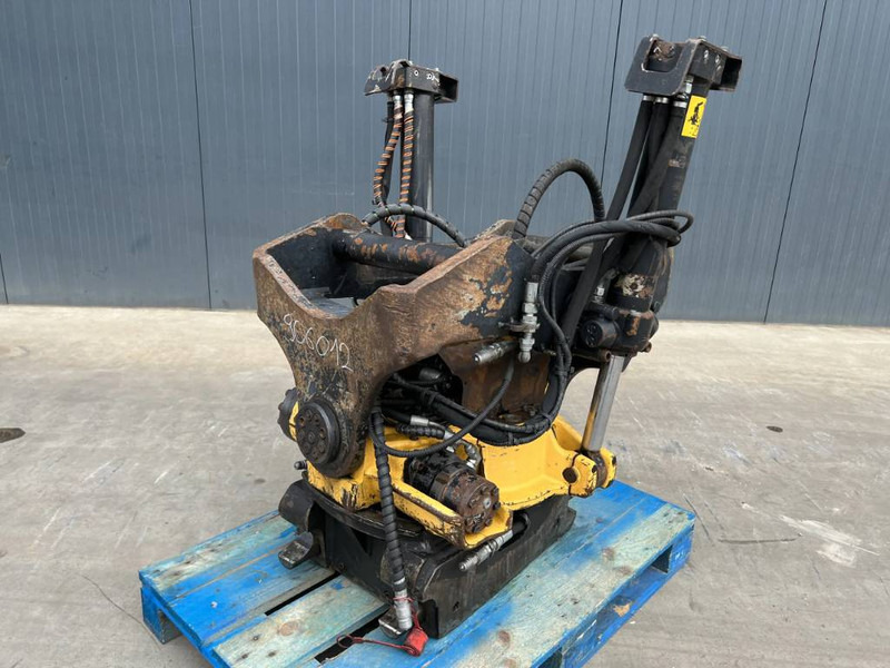Engcon EC226-S70-70-SS10 - Implemento para Maquinaria de construcción: foto 1 Engcon EC226-S70-70-SS10 - Implemento para Maquinaria de construcción: foto 1