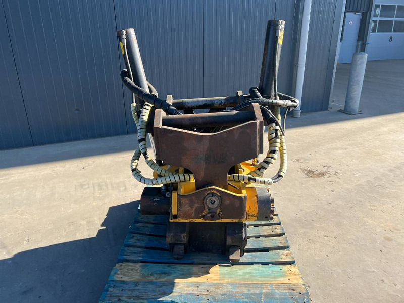 Engcon EC30 - S70 - Implemento para Maquinaria de construcción: foto 2 Engcon EC30 - S70 - Implemento para Maquinaria de construcción: foto 2