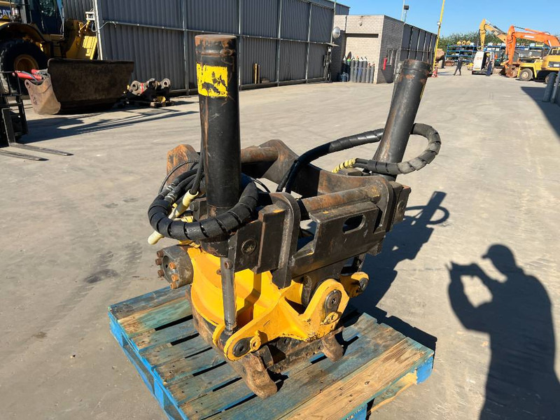 Engcon EC30 - S70 - Implemento para Maquinaria de construcción: foto 5 Engcon EC30 - S70 - Implemento para Maquinaria de construcción: foto 5