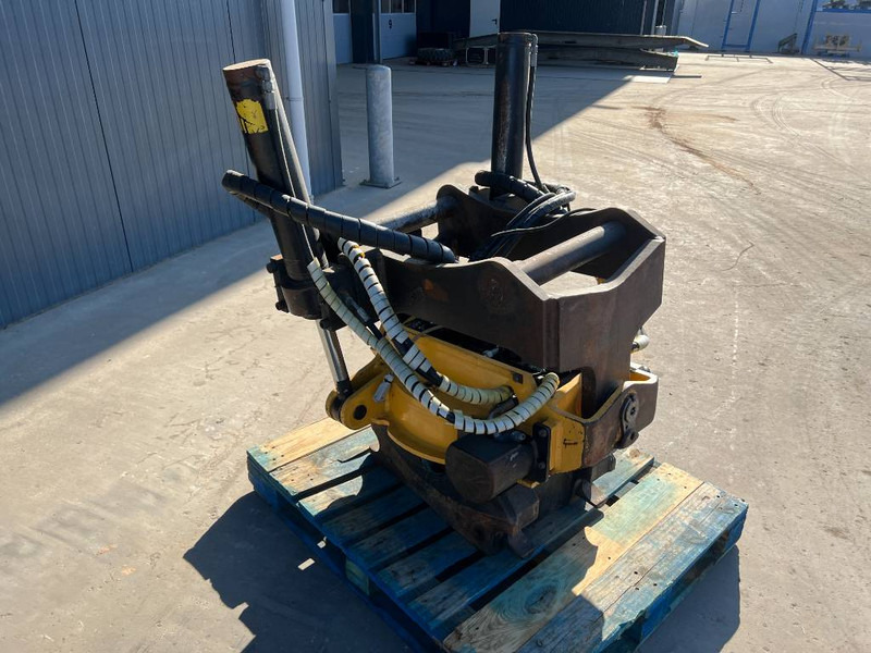 Engcon EC30 - S70 - Implemento para Maquinaria de construcción: foto 3 Engcon EC30 - S70 - Implemento para Maquinaria de construcción: foto 3