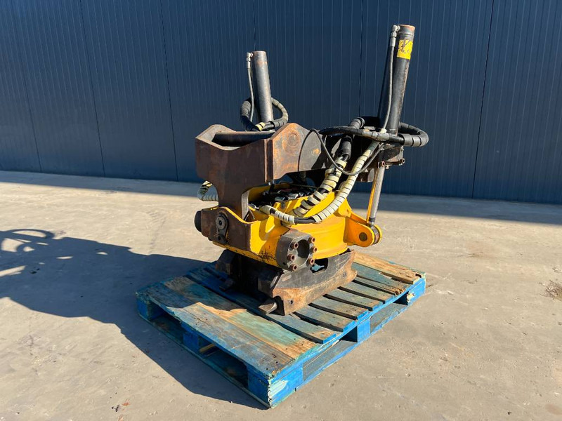 Engcon EC30 - S70 - Implemento para Maquinaria de construcción: foto 1 Engcon EC30 - S70 - Implemento para Maquinaria de construcción: foto 1