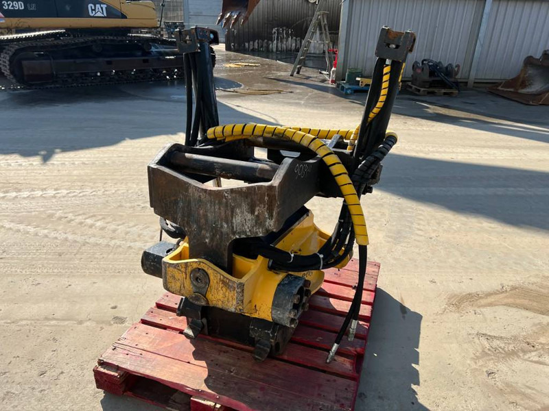 Engcon EC30-S70-S70-SS9 / S70 - Implemento para Maquinaria de construcción: foto 5 Engcon EC30-S70-S70-SS9 / S70 - Implemento para Maquinaria de construcción: foto 5