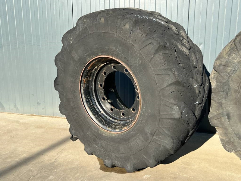 Michelin 445/70R19.5 incl. rim - Neumáticos y llantas para Maquinaria de construcción: foto 2 Michelin 445/70R19.5 incl. rim - Neumáticos y llantas para Maquinaria de construcción: foto 2