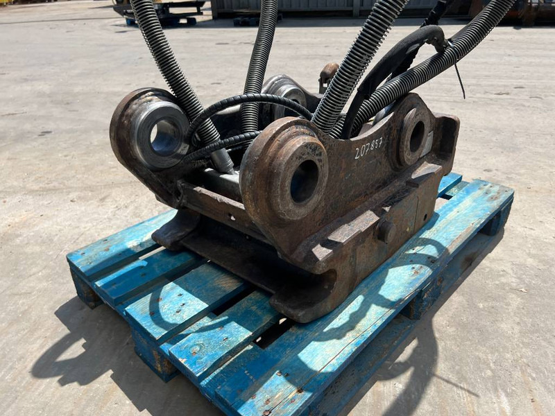 OilQuick OQ70/55 323E - Acoplamiento rápido para Maquinaria de construcción: foto 5 OilQuick OQ70/55 323E - Acoplamiento rápido para Maquinaria de construcción: foto 5