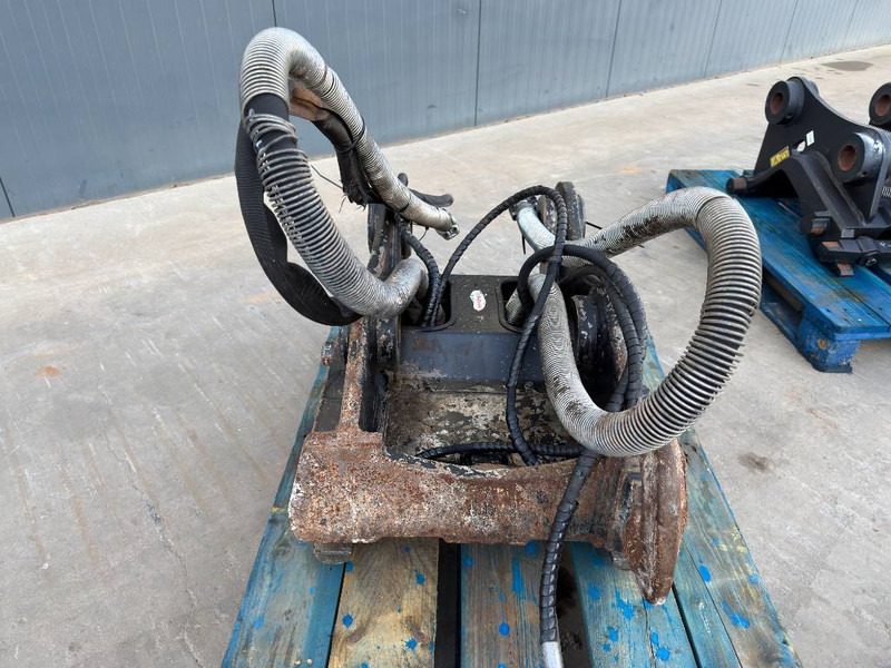 OilQuick OQ70/55 - M314F / M316F / M318F - Acoplamiento rápido para Maquinaria de construcción: foto 2 OilQuick OQ70/55 - M314F / M316F / M318F - Acoplamiento rápido para Maquinaria de construcción: foto 2