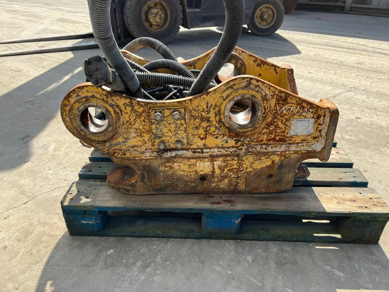 OilQuick OQ80 - 330F / 329E - Acoplamiento rápido para Maquinaria de construcción: foto 4 OilQuick OQ80 - 330F / 329E - Acoplamiento rápido para Maquinaria de construcción: foto 4