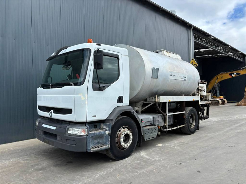 Renault Rincheval - 9.000 Liter - Distribuidor de asfalto: foto 1 Renault Rincheval - 9.000 Liter - Distribuidor de asfalto: foto 1