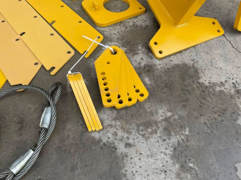 Volvo A25G - Trampilla elevadora para Maquinaria de construcción: foto 3 Volvo A25G - Trampilla elevadora para Maquinaria de construcción: foto 3