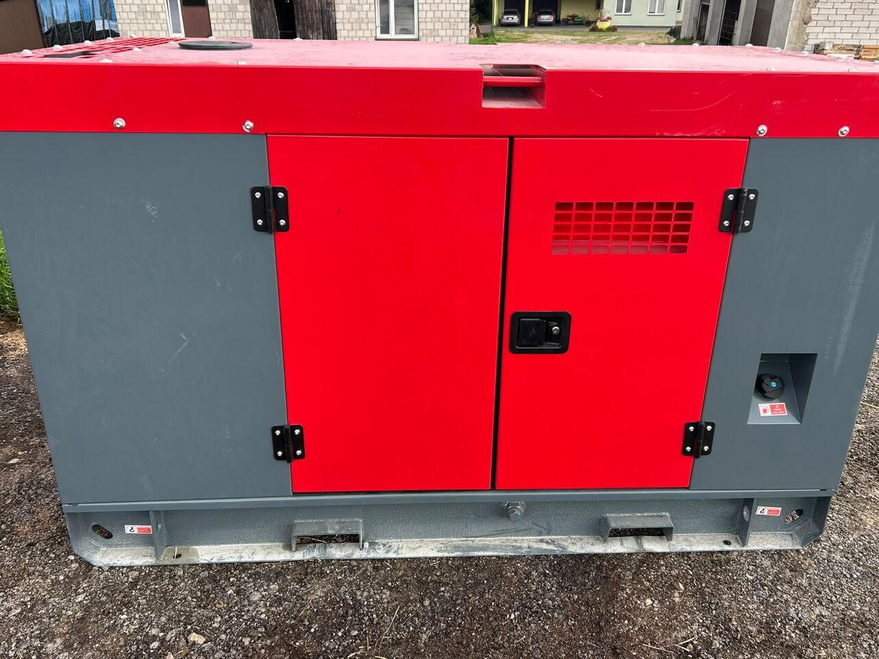 DEVOL POWER VG-R30 - Generador industriale: foto 2 DEVOL POWER VG-R30 - Generador industriale: foto 2