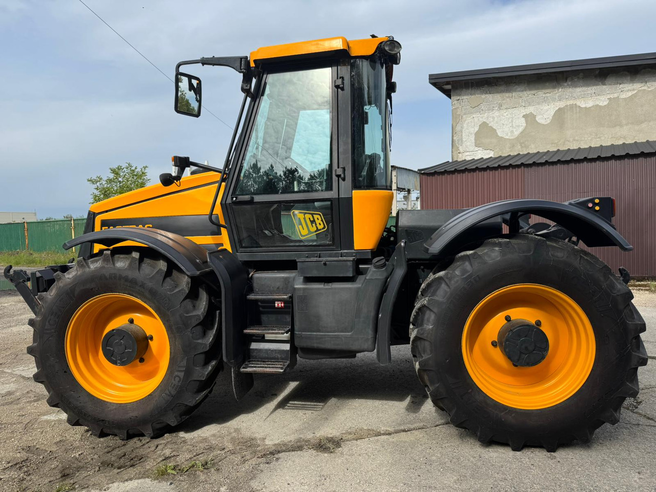 JCB FASTRAC 2140 - Tractor: foto 3 JCB FASTRAC 2140 - Tractor: foto 3