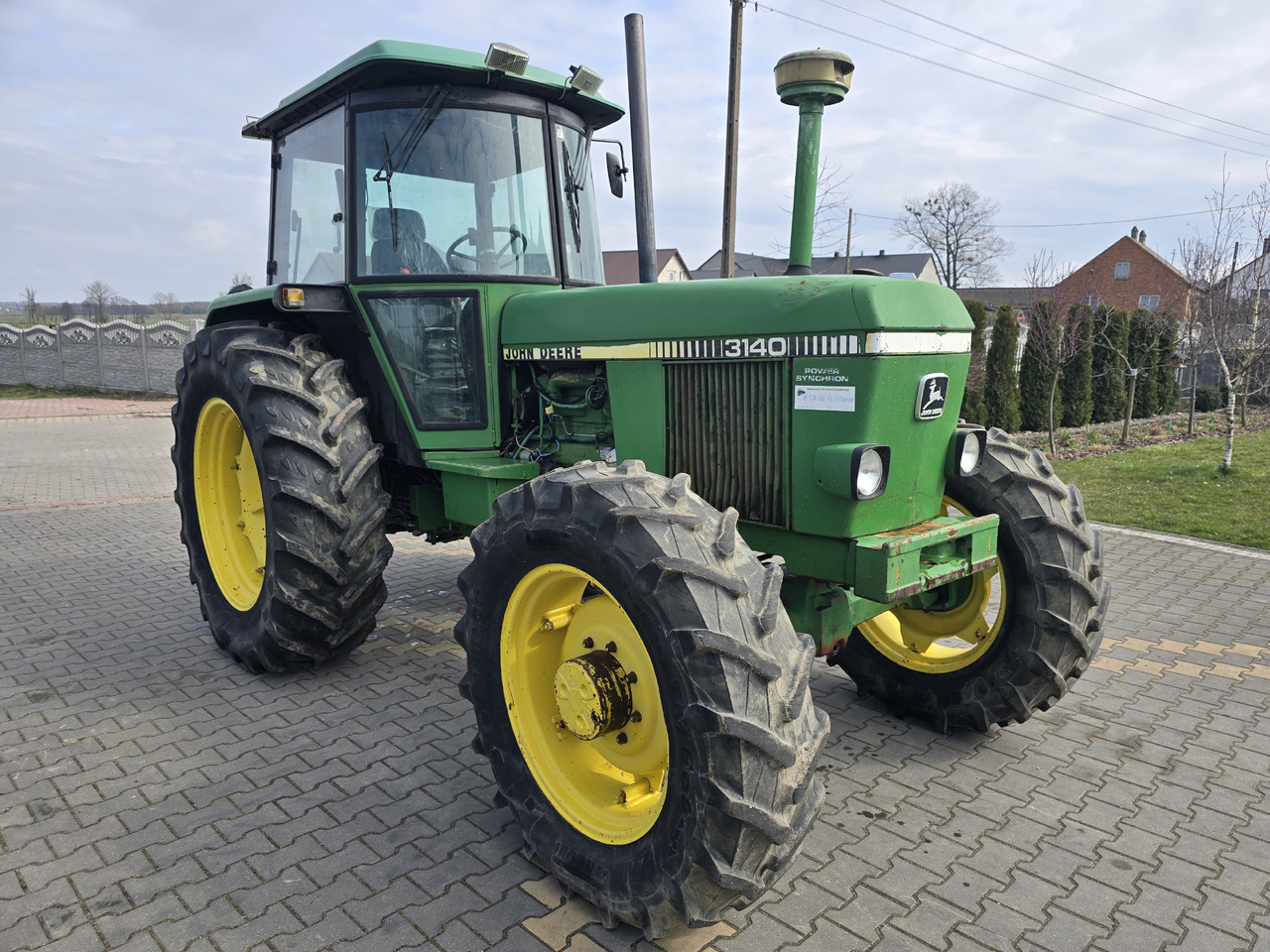 JOHN DEERE 3140 - Tractor: foto 1 JOHN DEERE 3140 - Tractor: foto 1