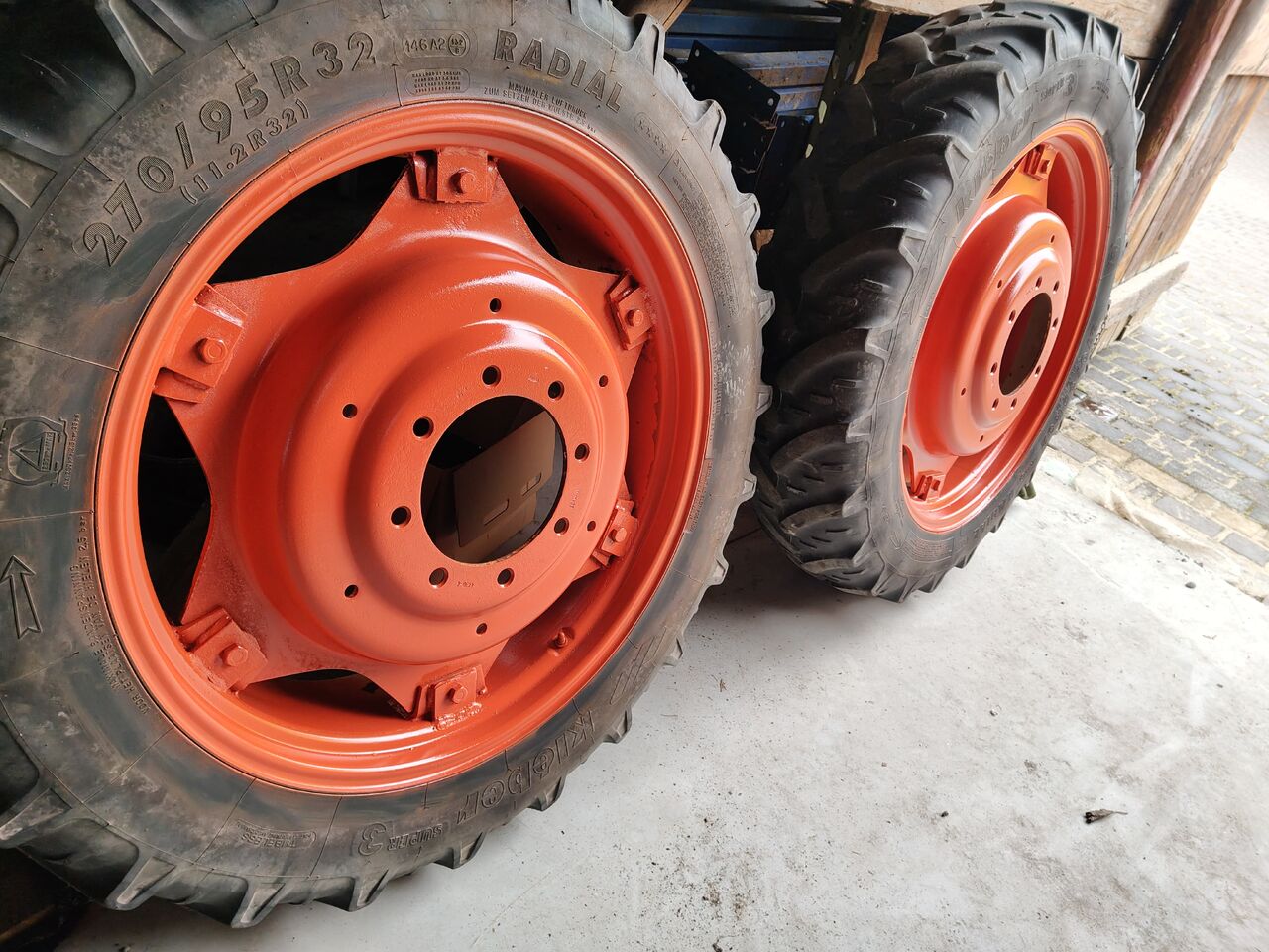 Kleber, Taurus 11.2 R32 (270/95 R32), 9.5 R48 - Rueda completa para Maquinaria agrícola: foto 3 Kleber, Taurus 11.2 R32 (270/95 R32), 9.5 R48 - Rueda completa para Maquinaria agrícola: foto 3
