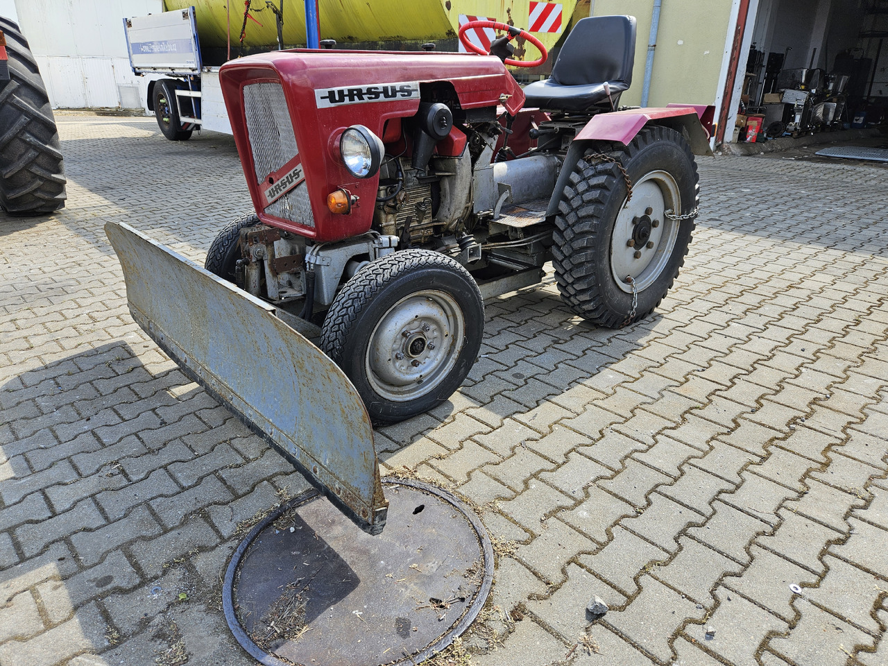 Ursus 1CA90 - Tractor: foto 1 Ursus 1CA90 - Tractor: foto 1