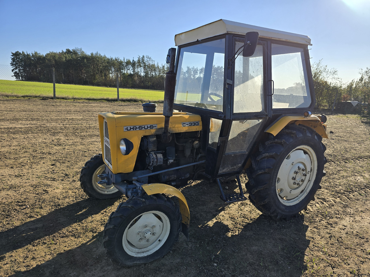 Ursus C-330 - Tractor: foto 1 Ursus C-330 - Tractor: foto 1