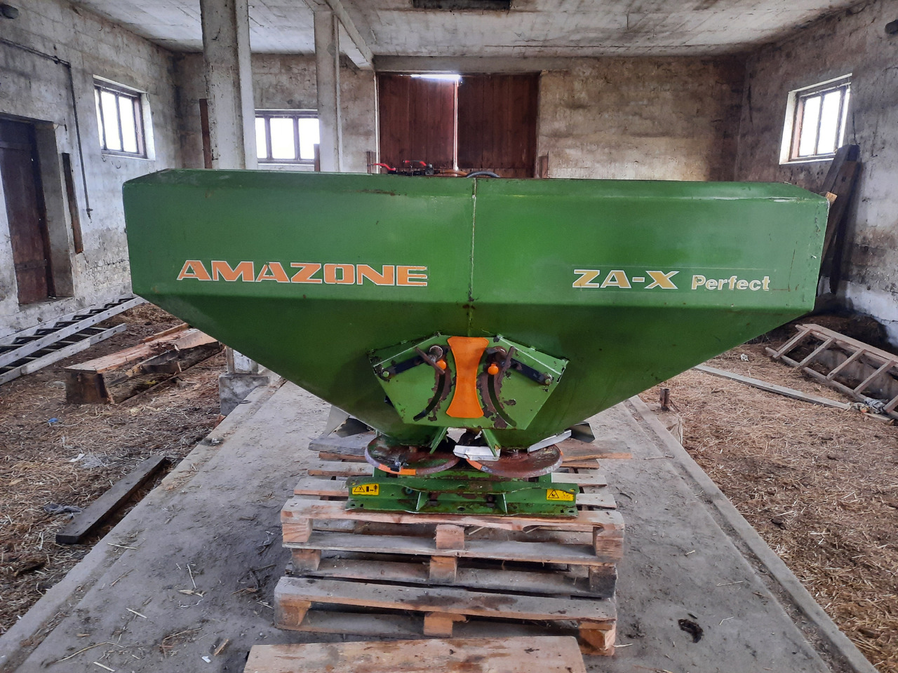 Amazone ZA-X Perfect 1200 - Esparcidor de fertilizantes: foto 2 Amazone ZA-X Perfect 1200 - Esparcidor de fertilizantes: foto 2
