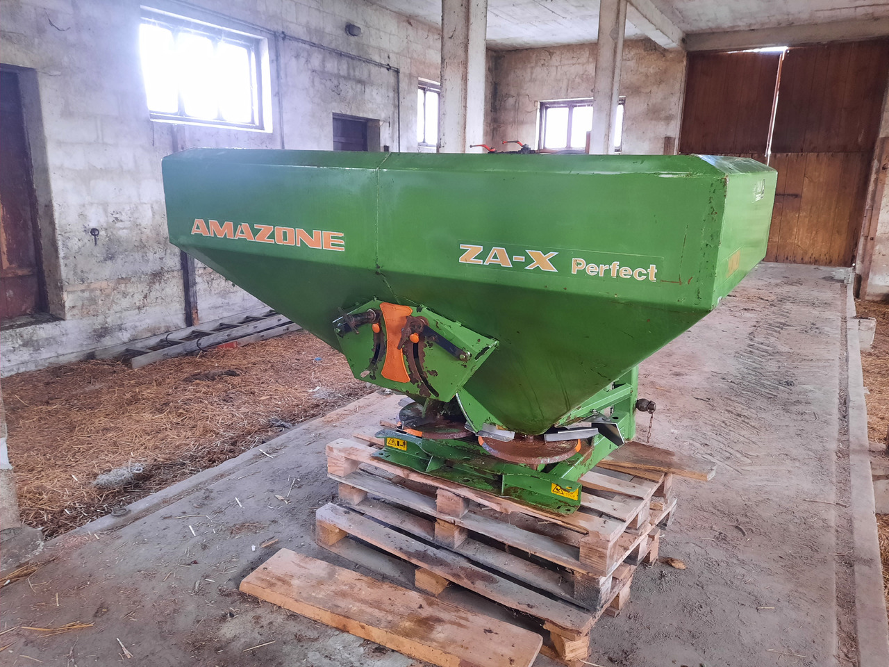 Amazone ZA-X Perfect 1200 - Esparcidor de fertilizantes: foto 3 Amazone ZA-X Perfect 1200 - Esparcidor de fertilizantes: foto 3